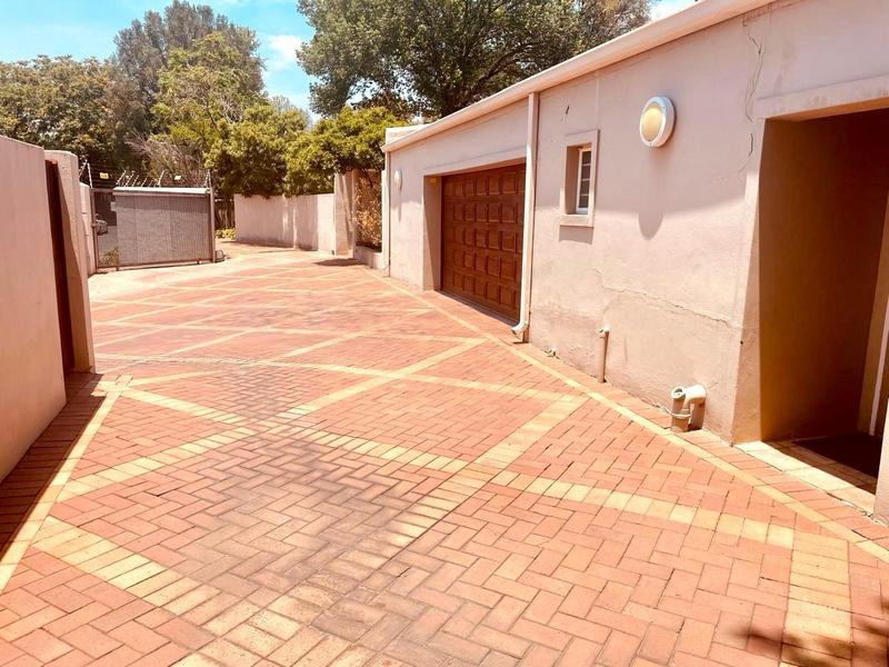 3 Bedroom Property for Sale in Edenburg Gauteng