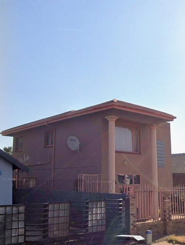 4 Bedroom Property for Sale in Lenasia Gauteng