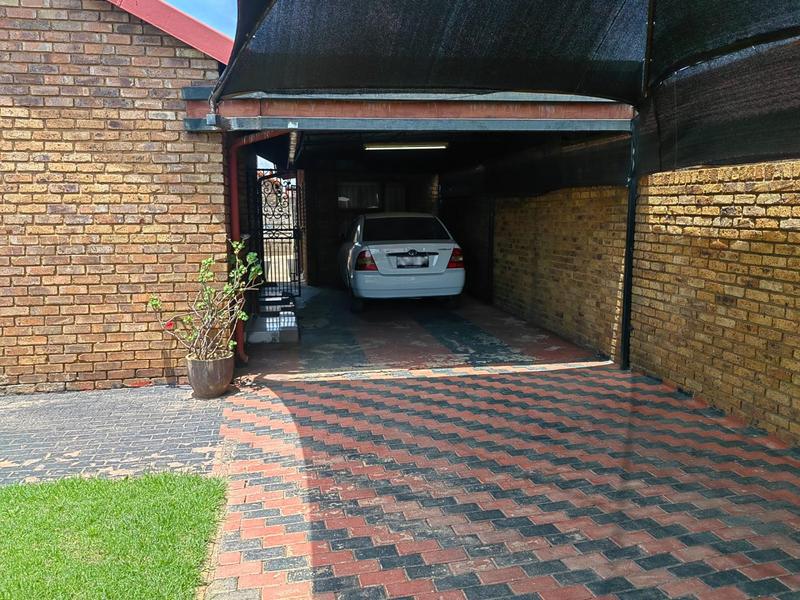 3 Bedroom Property for Sale in Pimville Gauteng