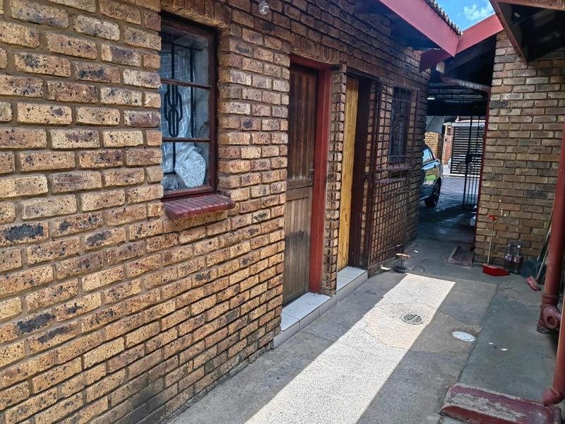 3 Bedroom Property for Sale in Pimville Gauteng