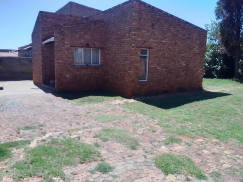 3 Bedroom Property for Sale in Spruit View Gauteng