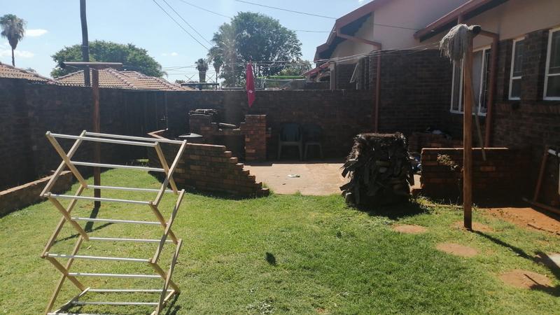 2 Bedroom Property for Sale in The Orchards Gauteng