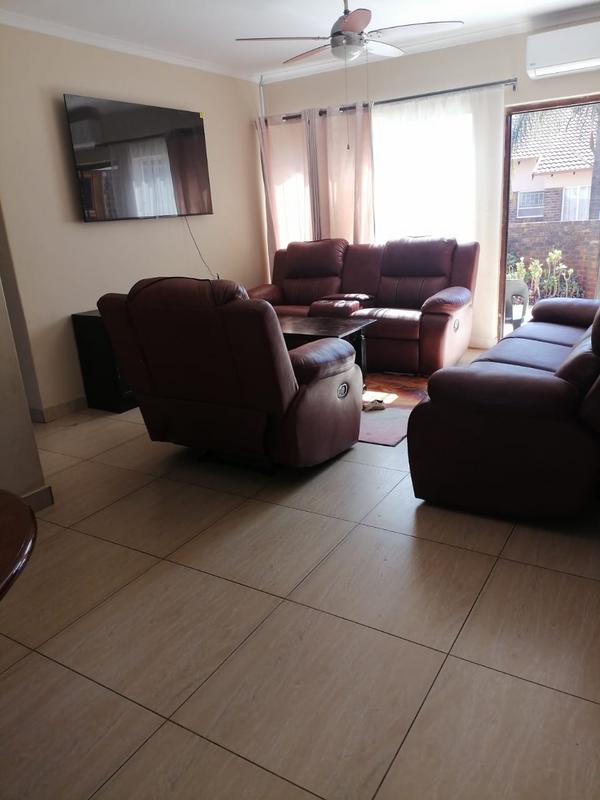 2 Bedroom Property for Sale in The Orchards Gauteng