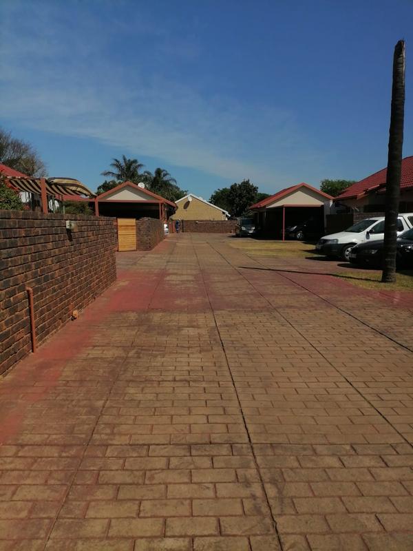 2 Bedroom Property for Sale in The Orchards Gauteng