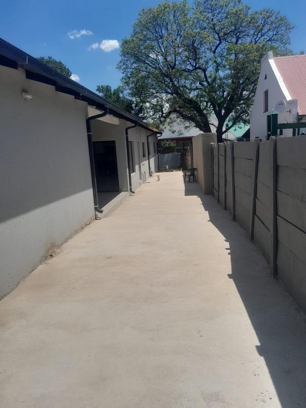 4 Bedroom Property for Sale in Mountain View Gauteng