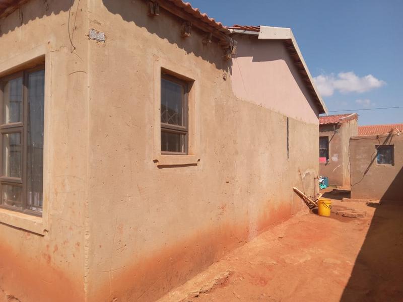 2 Bedroom Property for Sale in Lehae Gauteng