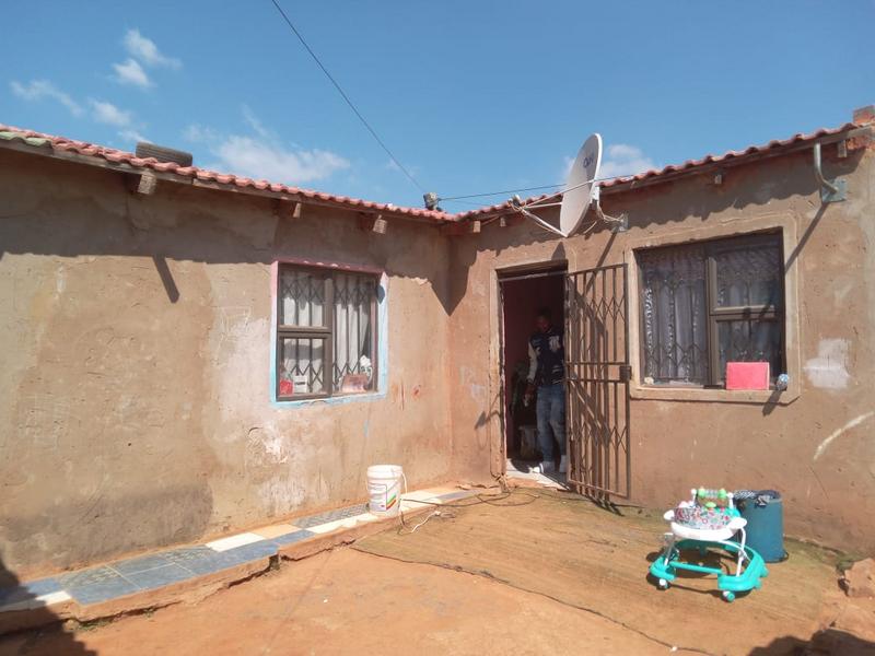 2 Bedroom Property for Sale in Lehae Gauteng