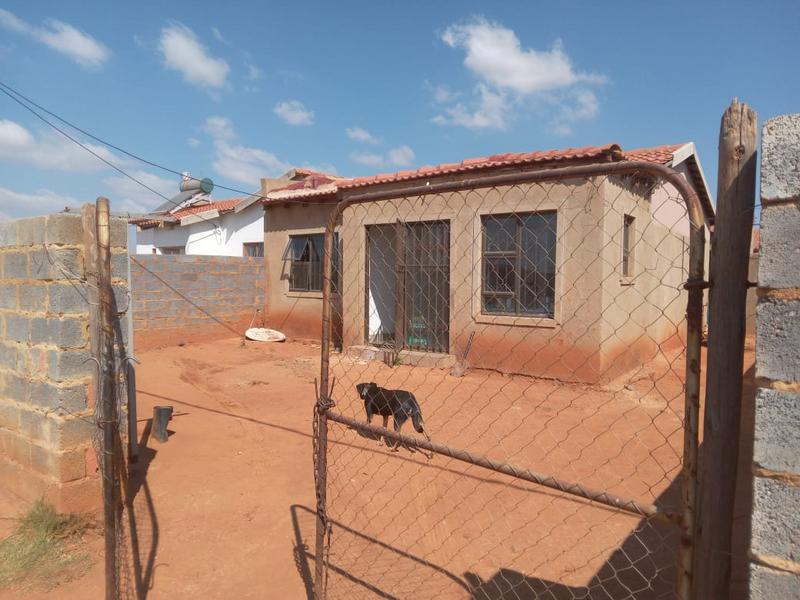 2 Bedroom Property for Sale in Lehae Gauteng