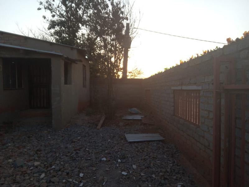 6 Bedroom Property for Sale in Lehae Gauteng