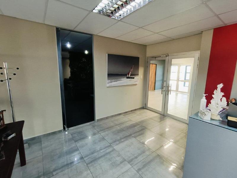 To Let commercial Property for Rent in Strubensvallei Gauteng