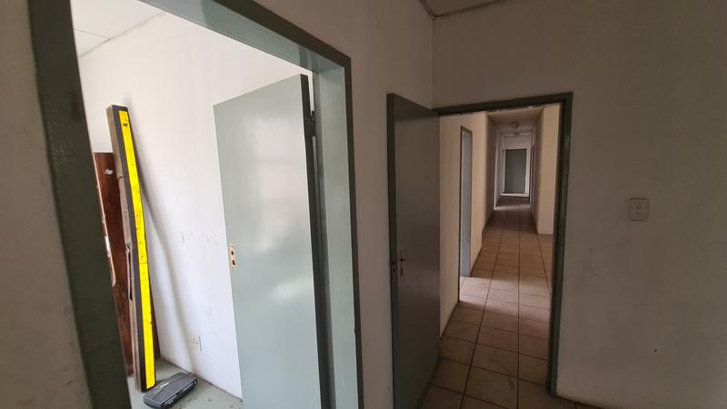 To Let commercial Property for Rent in Randjespark Gauteng