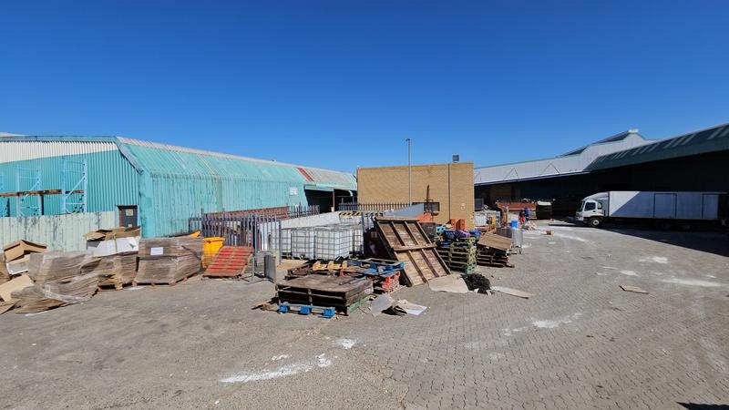 To Let commercial Property for Rent in Grand Central Gauteng