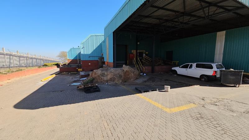 To Let commercial Property for Rent in Grand Central Gauteng