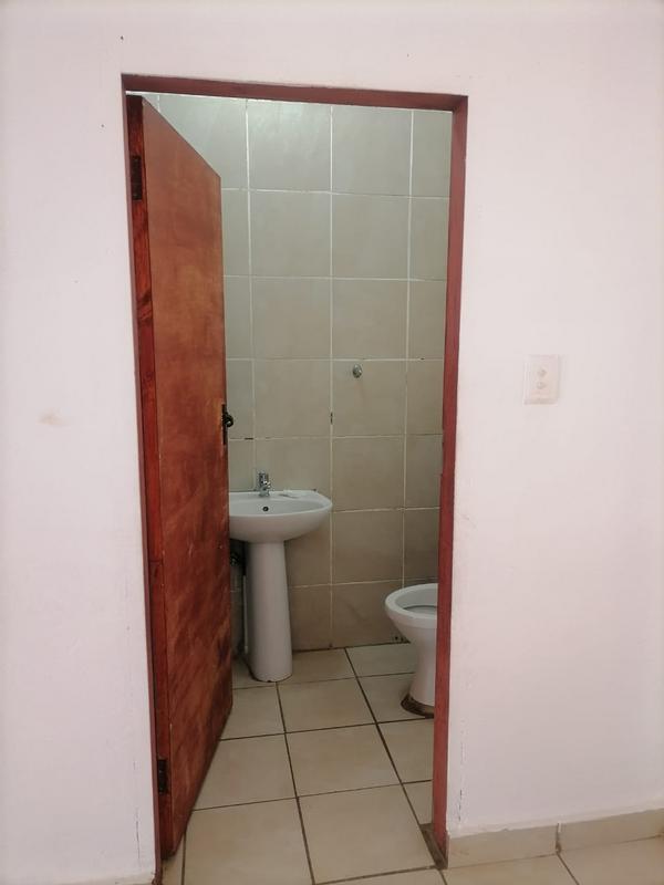 To Let 2 Bedroom Property for Rent in Johannesburg Central Gauteng