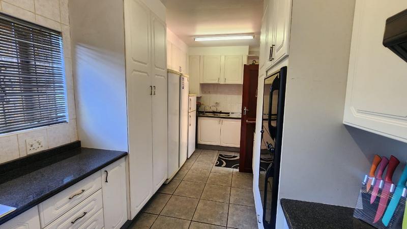 3 Bedroom Property for Sale in Brackenhurst Gauteng