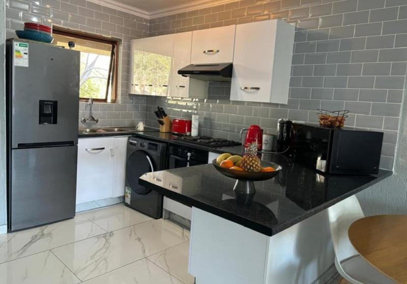 2 Bedroom Property for Sale in New Market Gauteng