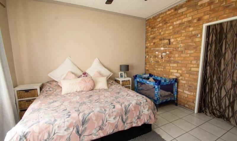 5 Bedroom Property for Sale in Elandshaven Gauteng