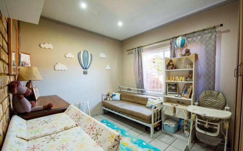 5 Bedroom Property for Sale in Elandshaven Gauteng