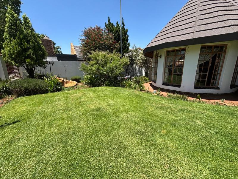 4 Bedroom Property for Sale in Golf Park Gauteng