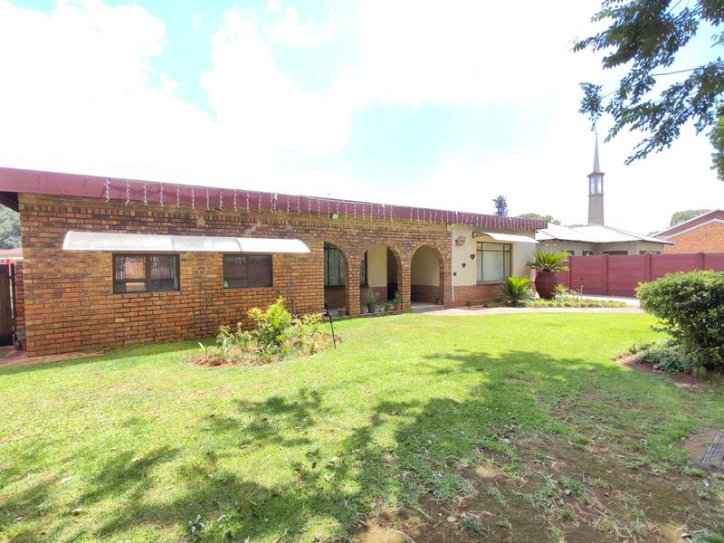 5 Bedroom Property for Sale in Meyerton Central Gauteng