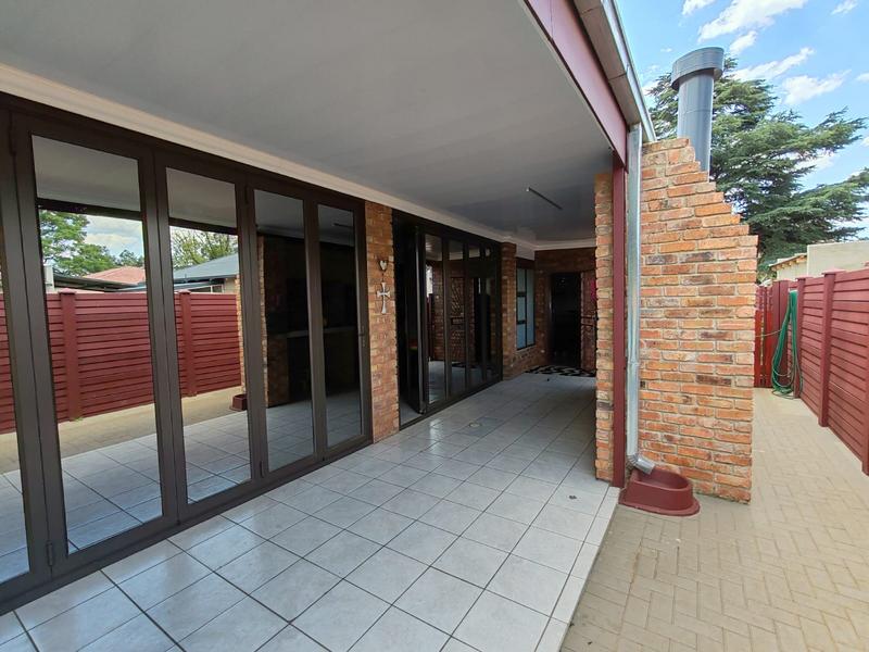 5 Bedroom Property for Sale in Meyerton Central Gauteng