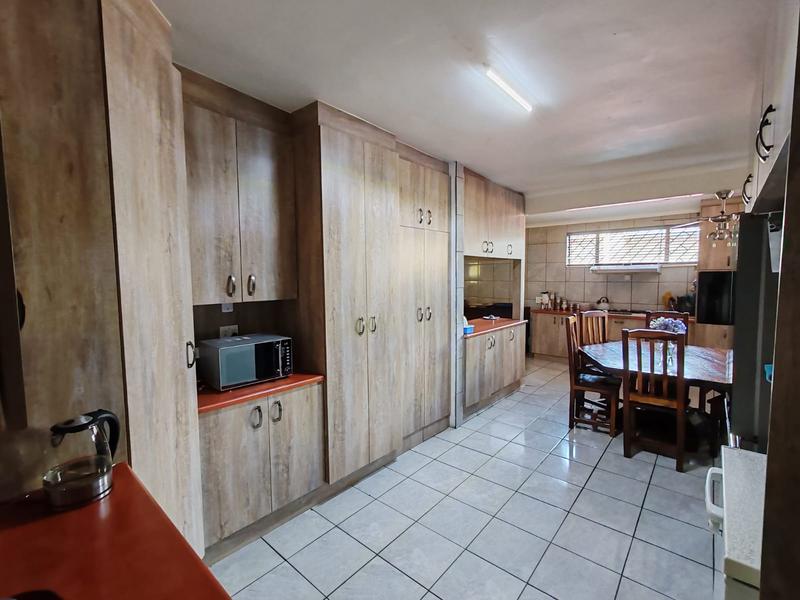 5 Bedroom Property for Sale in Meyerton Central Gauteng