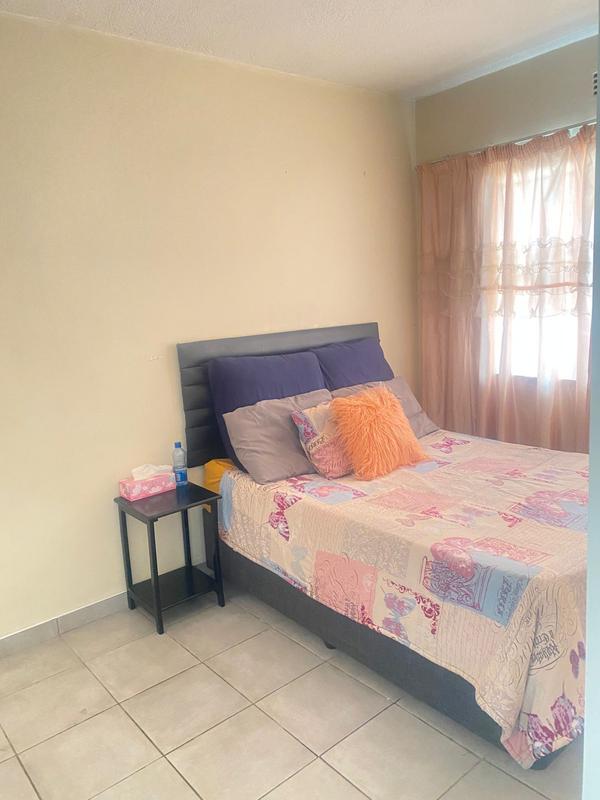 To Let 2 Bedroom Property for Rent in Croydon Gauteng