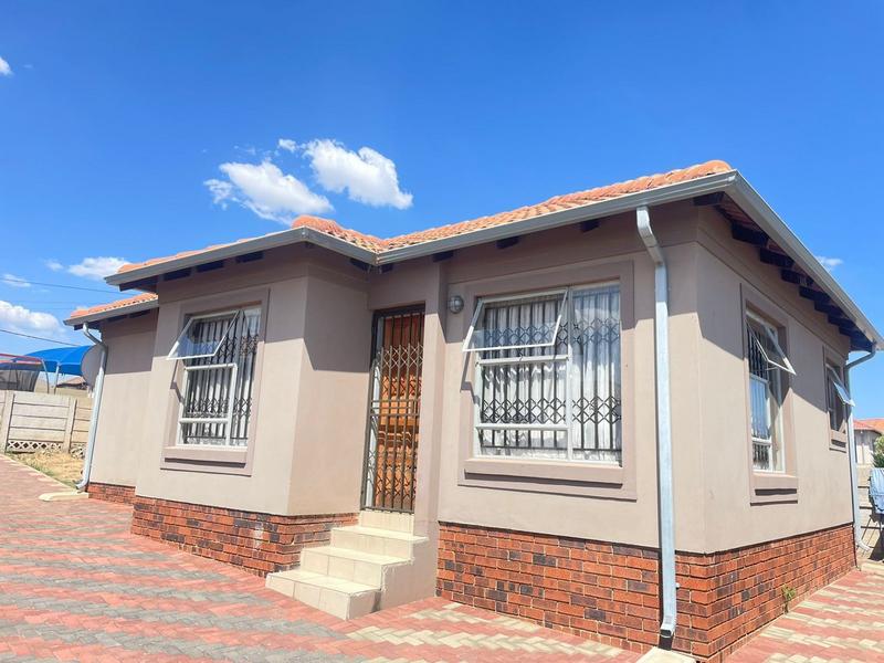 To Let 3 Bedroom Property for Rent in Witpoortjie Gauteng