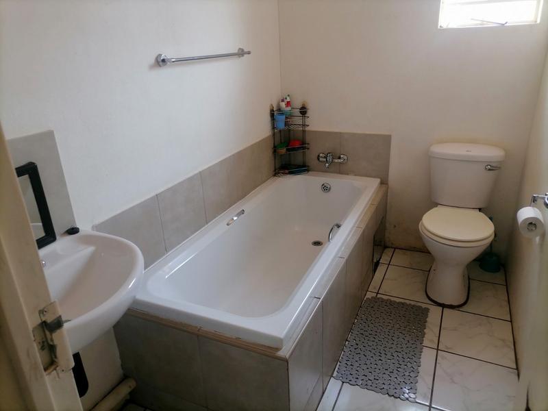 3 Bedroom Property for Sale in Windmill Park Gauteng