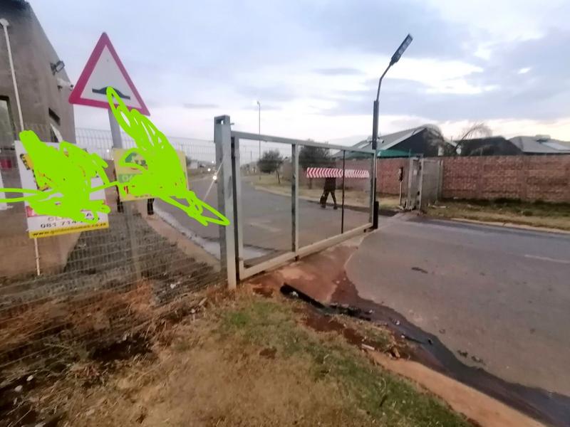 3 Bedroom Property for Sale in Windmill Park Gauteng