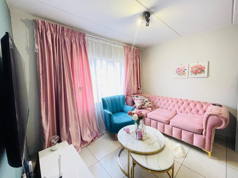 2 Bedroom Property for Sale in Fleurhof Gauteng