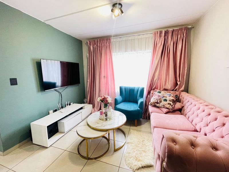 2 Bedroom Property for Sale in Fleurhof Gauteng