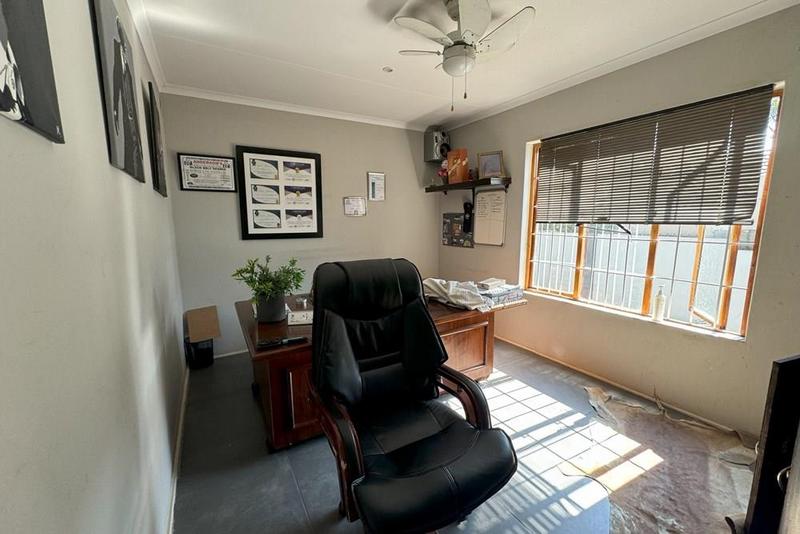 To Let 2 Bedroom Property for Rent in Zwartkop Ext 7 Gauteng