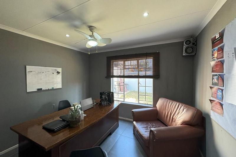 To Let 2 Bedroom Property for Rent in Zwartkop Ext 7 Gauteng