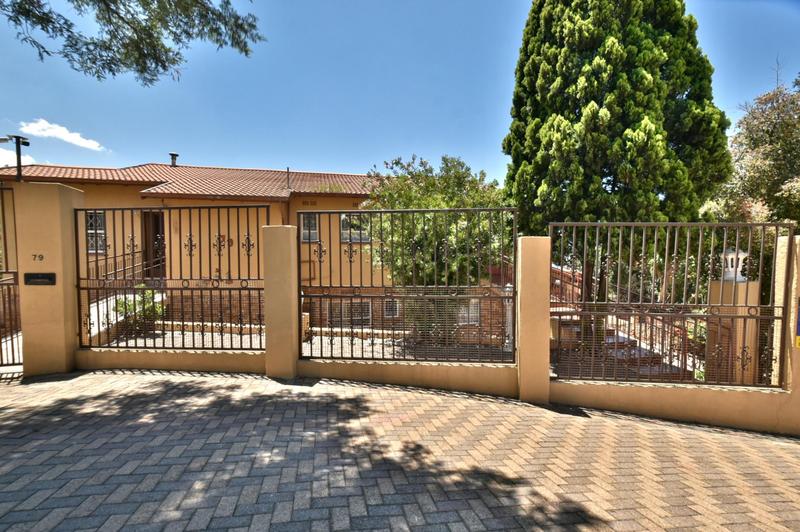 5 Bedroom Property for Sale in Glenvista Gauteng