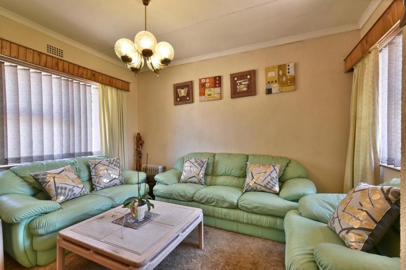 5 Bedroom Property for Sale in Glenvista Gauteng