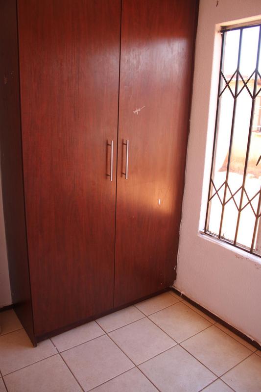 To Let 2 Bedroom Property for Rent in Protea Glen Gauteng