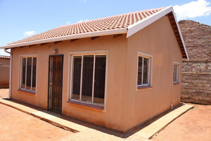 To Let 2 Bedroom Property for Rent in Protea Glen Gauteng