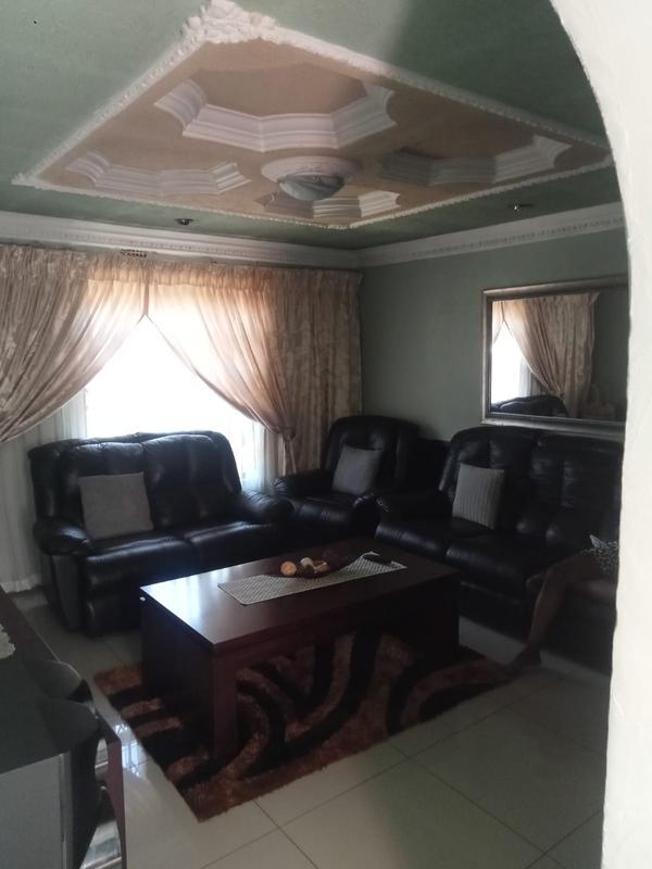 4 Bedroom Property for Sale in Dobsonville Gauteng