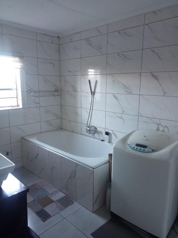 4 Bedroom Property for Sale in Dobsonville Gauteng