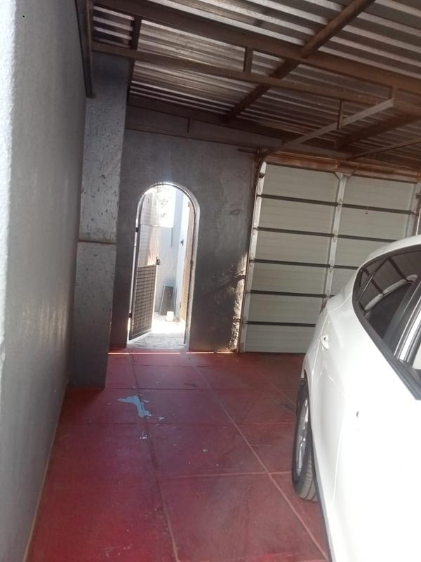 4 Bedroom Property for Sale in Dobsonville Gauteng