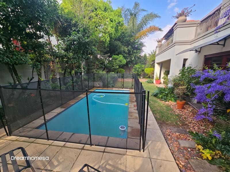 To Let 5 Bedroom Property for Rent in Woodmead Gauteng