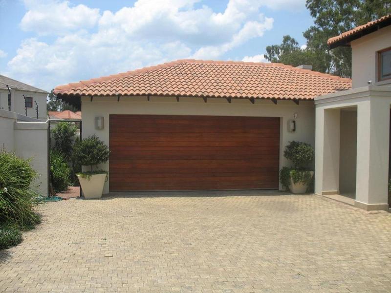 To Let 5 Bedroom Property for Rent in Woodmead Gauteng