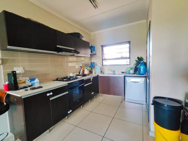 To Let 2 Bedroom Property for Rent in Fourways Gauteng