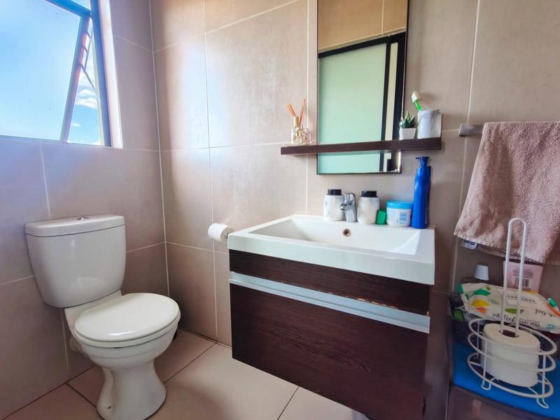 To Let 2 Bedroom Property for Rent in Fourways Gauteng