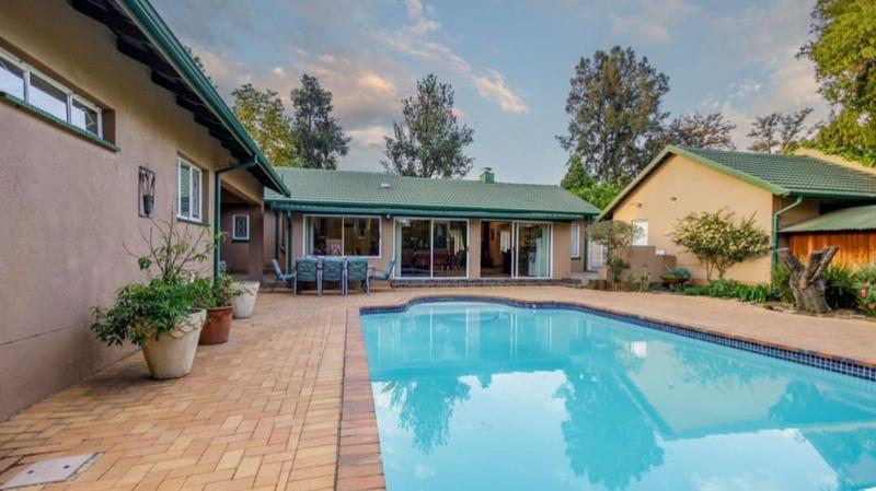 4 Bedroom Property for Sale in Brackendowns Gauteng