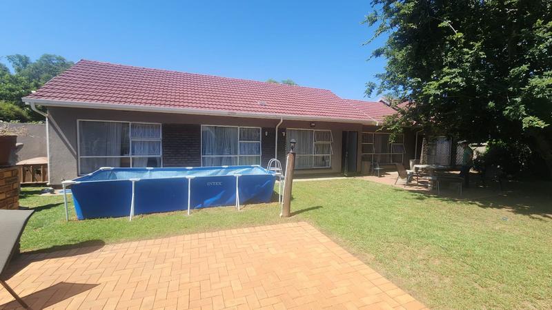 3 Bedroom Property for Sale in Brackenhurst Gauteng