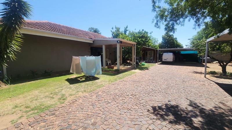 3 Bedroom Property for Sale in Brackenhurst Gauteng