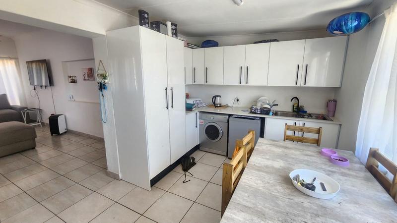 3 Bedroom Property for Sale in Brackenhurst Gauteng