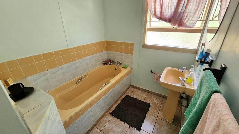 3 Bedroom Property for Sale in Drumblade A H Gauteng